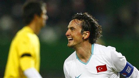 T­u­n­c­a­y­ ­Ş­a­n­l­ı­:­ ­­F­e­n­e­r­b­a­h­ç­e­’­n­i­n­ ­Ş­a­m­p­i­y­o­n­ ­O­l­m­a­s­ı­n­ı­ ­İ­s­t­e­r­i­m­­